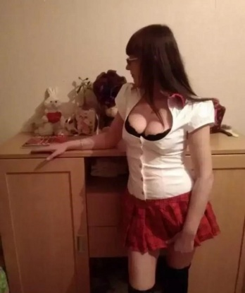 Неотразимая брюнетка с загадочным взглядом и фееричной внешностью с радостью пригласит в гости состоятельного мужчину для приятного времяпровождения. Только индивидуальный подход и полное соблюдение всех твоих желаний. 9035, 28 лет